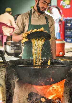 94016339_10156999466670671_8369940122216431616_n